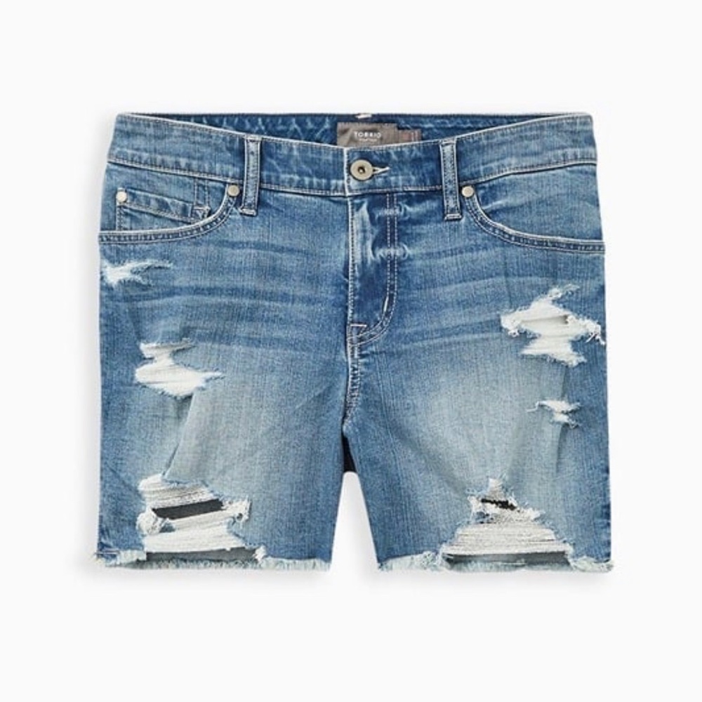 Torrid Women's 5 Inch Denim Short Size 18-20